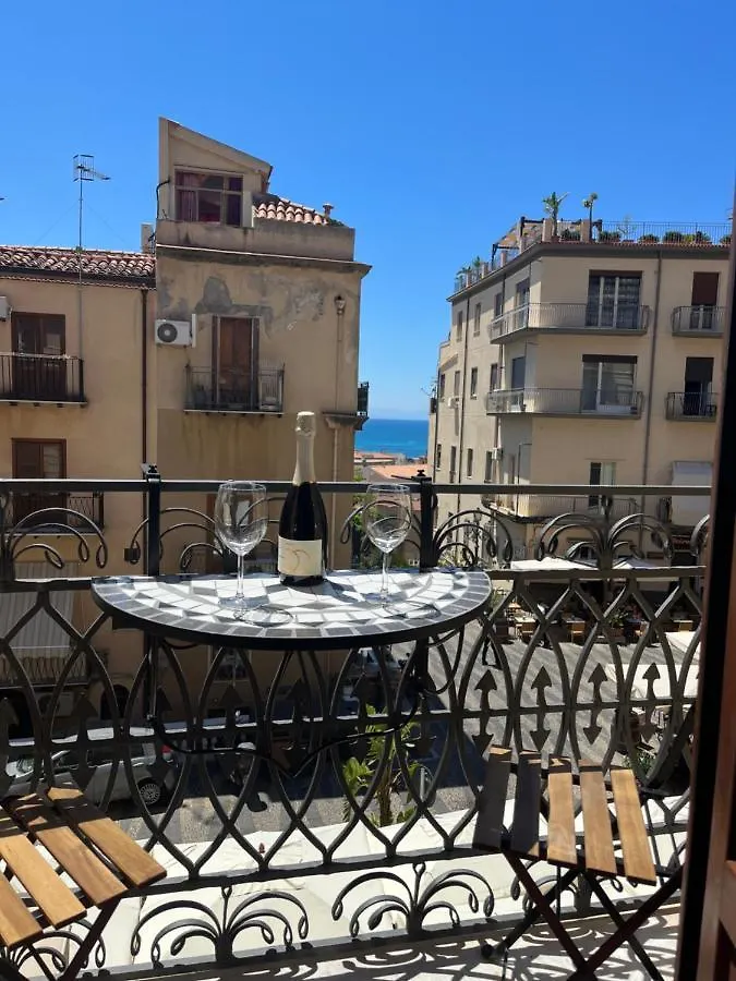 La Piazza E Mia Apartment Cefalu